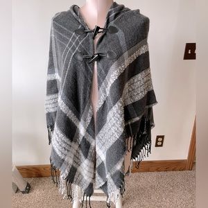 NWOT plaid poncho wrap